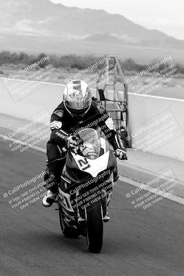 media/Mar-20-2023-Moto Forza (Mon) [[d0bbc59e78]]/Around the Pits/